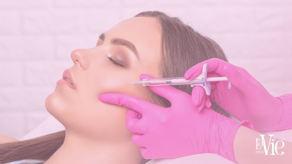 a specialist injecting Platelet-Rich Plasma (PRF) solution into the cheek area in the face to Improve your skin's texture